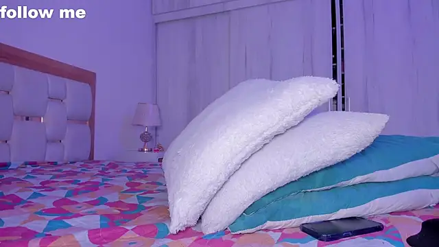 mia hank online show from 02.25.25