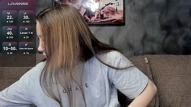 Snapshot of CassieMils chatting on 02.12.26 CassieMils online show from 02.12.26