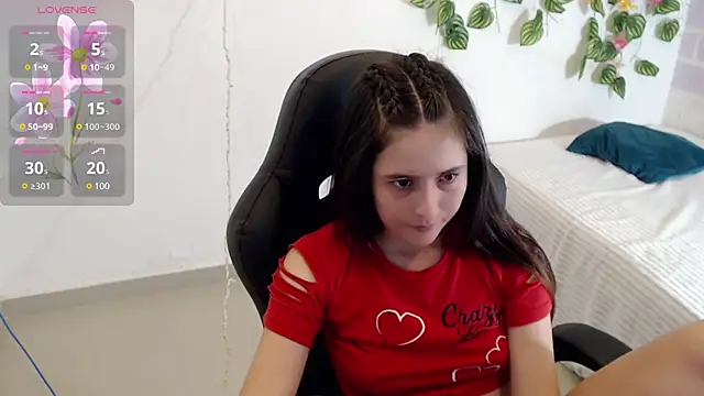 Snapshot of tania_sweet__ chatting on 12.14.24 tania sweet online show from 12.14.24