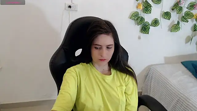 Snapshot of tania_sweet__ chatting on 01.14.25 tania sweet online show from 01.14.25