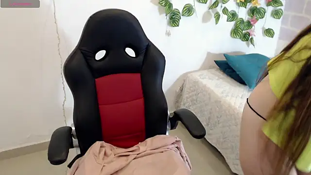 Snapshot of tania_sweet__ chatting on 02.07.25 tania sweet online show from 02.07.25