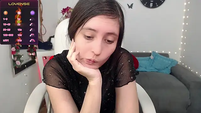 Snapshot of tania_sweet__ chatting on 02.26.25 tania sweet online show from 02.26.25