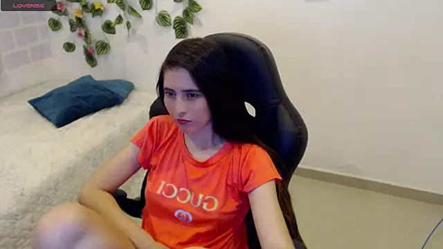 Snapshot of tania_sweet__ chatting on 03.21.25 tania sweet online show from 03.21.25