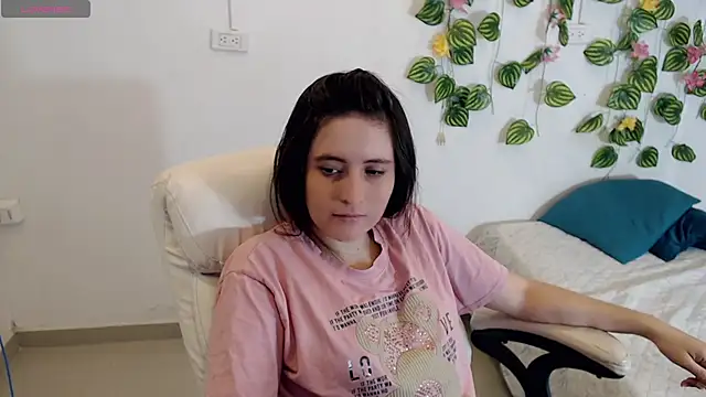 Snapshot of tania_sweet__ chatting on 09.20.25 tania sweet online show from 09.20.25