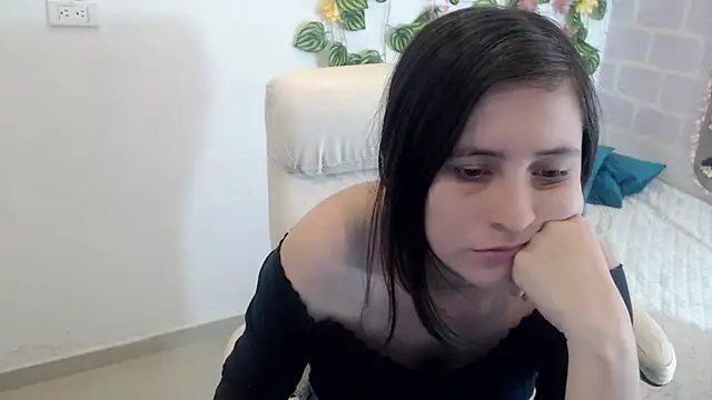 Snapshot of tania_sweet__ chatting on 09.26.25 tania sweet online show from 09.26.25