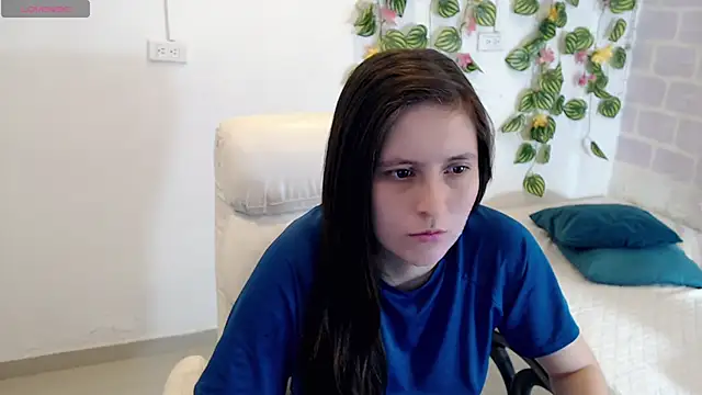 Snapshot of tania_sweet__ chatting on 11.21.25 tania sweet online show from 11.21.25