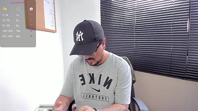 DaviidEvans  online show from 12.02.24