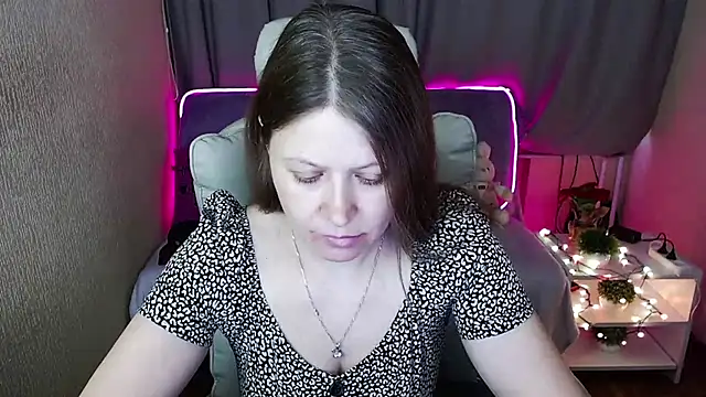 alekasamui online show from 01.27.25