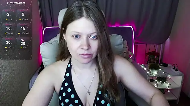 alekasamui online show from 02.20.25