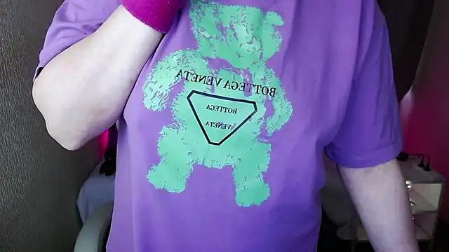 alekasamui online show from 02.21.25