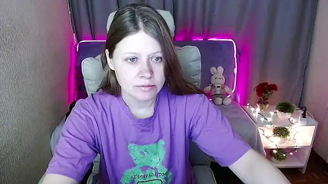 alekasamui online show from 03.17.25