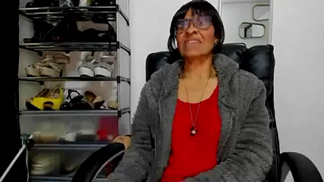 Aries Mature online show from 04.19.26