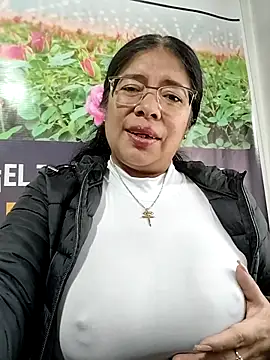   valentina18 online show from 05.06.26