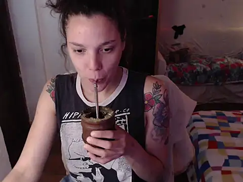 Snapshot of deftoolceles chatting on 12.02.24 deftoolceles online show from 12.02.24