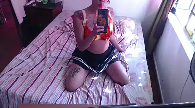 Snapshot of deftoolceles chatting on 01.15.25 deftoolceles online show from 01.15.25