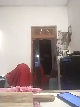 Snapshot of deftoolceles chatting on 03.22.25 deftoolceles online show from 03.22.25