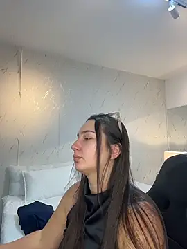 ava blue online show from 07.04.26