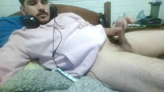 Snapshot of hung_weeb chatting on 03.16.26 hung weeb online show from 03.16.26