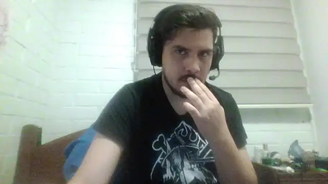 Snapshot of hung_weeb chatting on 03.17.26 hung weeb online show from 03.17.26