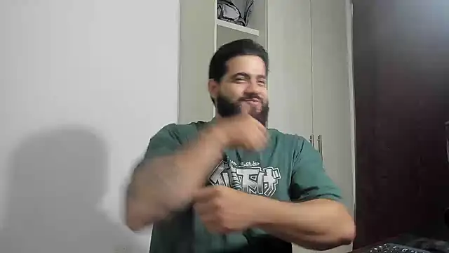 Snapshot of _Coddygold_ chatting on 11.08.25 Coddygold online show from 11.08.25