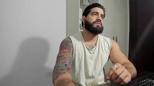 Snapshot of _Coddygold_ chatting on 11.12.25 Coddygold online show from 11.12.25