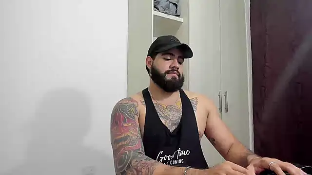 Snapshot of _Coddygold_ chatting on 11.12.25 Coddygold online show from 11.12.25