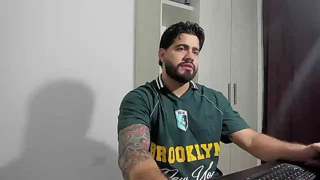 Snapshot of _Coddygold_ chatting on 11.15.25 Coddygold online show from 11.15.25