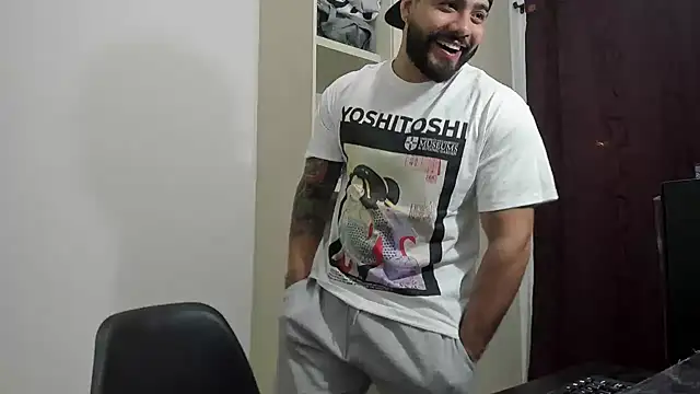 Snapshot of _Coddygold_ chatting on 11.20.25 Coddygold online show from 11.20.25