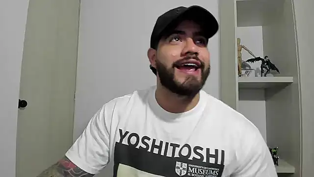 Snapshot of _Coddygold_ chatting on 11.22.25 Coddygold online show from 11.22.25