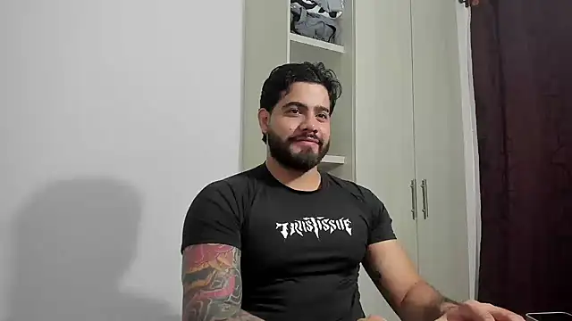 Snapshot of _Coddygold_ chatting on 11.23.25 Coddygold online show from 11.23.25