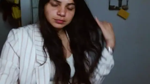 Nikkykora15 online show from 02.04.25