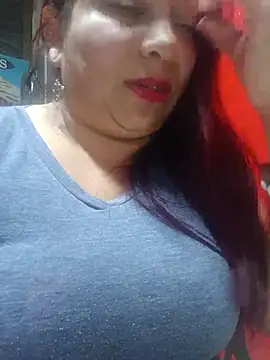 Snapshot of Alyona21 chatting on 06.30.26 Alyona21 online show from 06.30.26