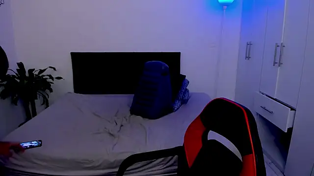 Eiden allenx online show from 02.04.25