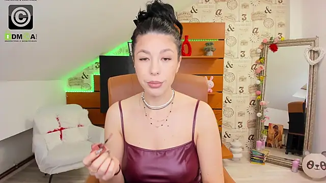 EmillyTaylor online show from 03.11.26