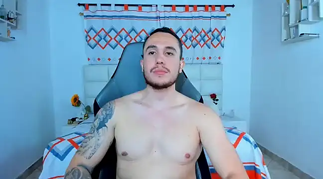 Snapshot of juan__jimenez chatting on 12.11.24 juan jimenez online show from 12.11.24