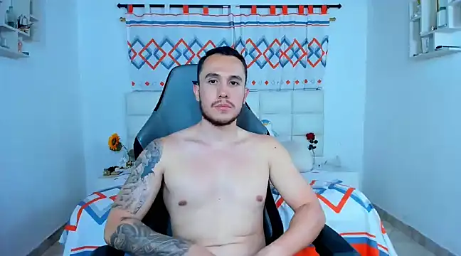Snapshot of juan__jimenez chatting on 12.11.24 juan jimenez online show from 12.11.24