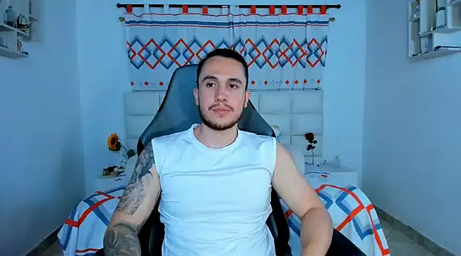Snapshot of juan__jimenez chatting on 12.12.24 juan jimenez online show from 12.12.24