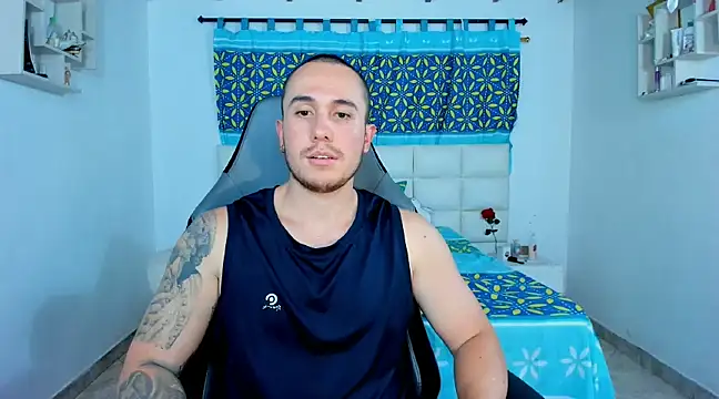 Snapshot of juan__jimenez chatting on 02.05.25 juan jimenez online show from 02.05.25