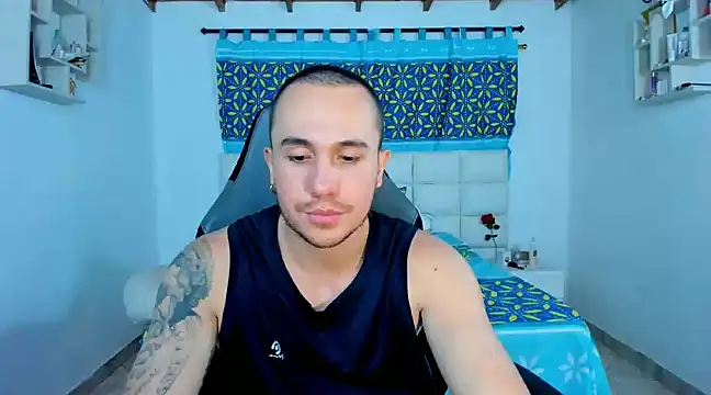 Snapshot of juan__jimenez chatting on 02.05.25 juan jimenez online show from 02.05.25