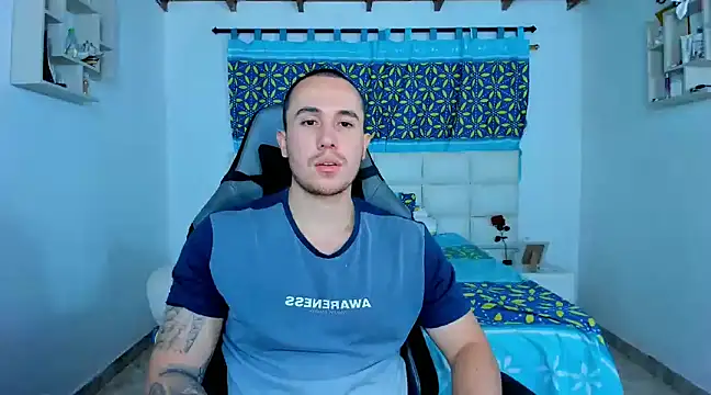 Snapshot of juan__jimenez chatting on 02.08.25 juan jimenez online show from 02.08.25