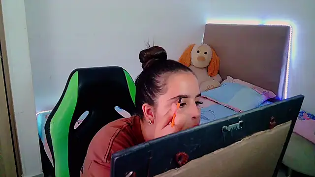  alicia z online show from 02.04.25