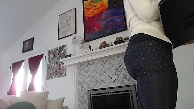 Snapshot of AuroraWillows chatting on 02.20.25 AuroraWillows online show from 02.20.25