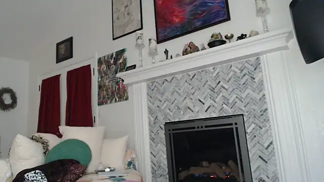 Snapshot of AuroraWillows chatting on 03.06.25 AuroraWillows online show from 03.06.25