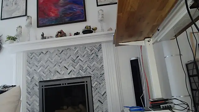 Snapshot of AuroraWillows chatting on 09.16.25 AuroraWillows online show from 09.16.25