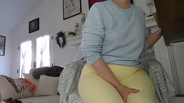 AuroraWillows online show from 01.05.26