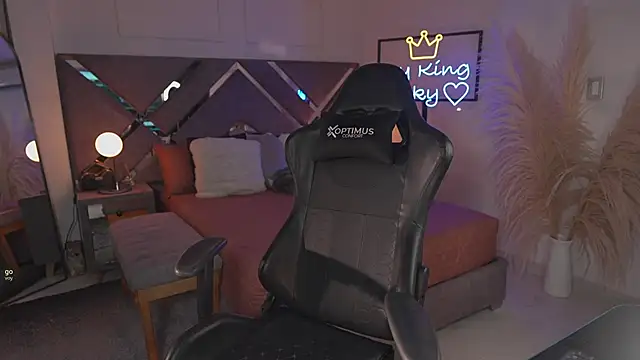 KateOwens online show from 11.22.25