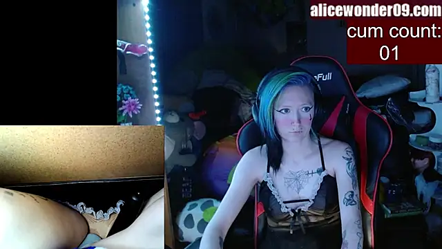 alicewonder09 online show from 02.14.25