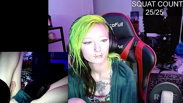 alicewonder09 online show from 11.25.25