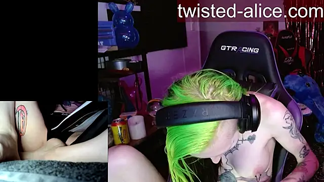 alicewonder09 online show from 04.24.26