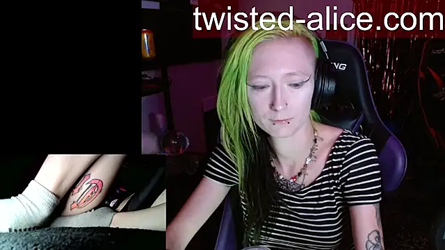 Snapshot of alicewonder09 chatting on 07.23.26 alicewonder09 online show from 07.23.26